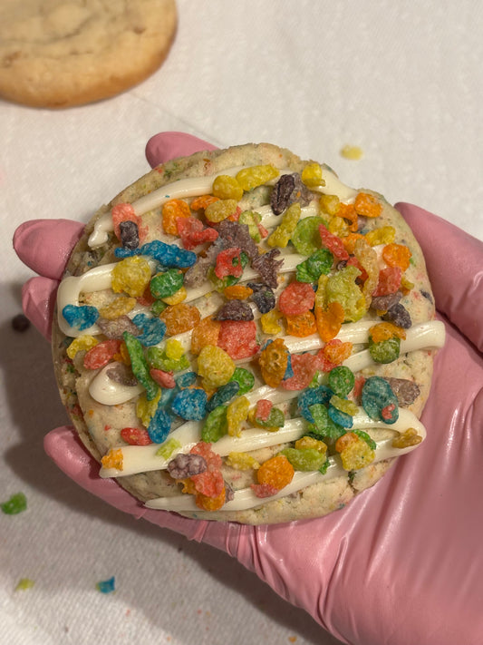 Fruity pebble cookie